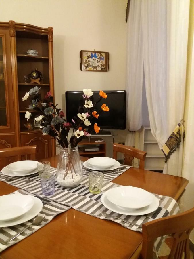 דירות נאפולי Casa Lillina A Toledo , Near Piazza Del Plebiscito מראה חיצוני תמונה